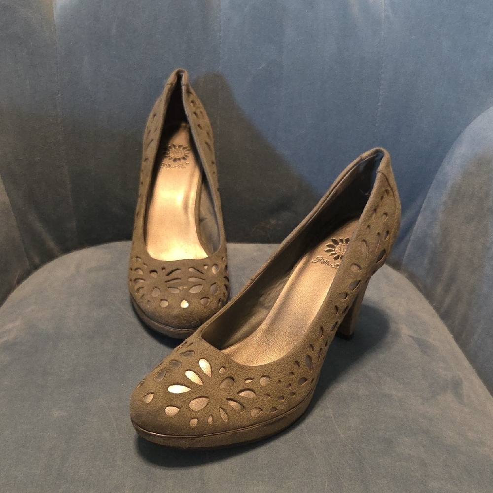 Yellow Box Silver Gray Heels with Shimmery Finish